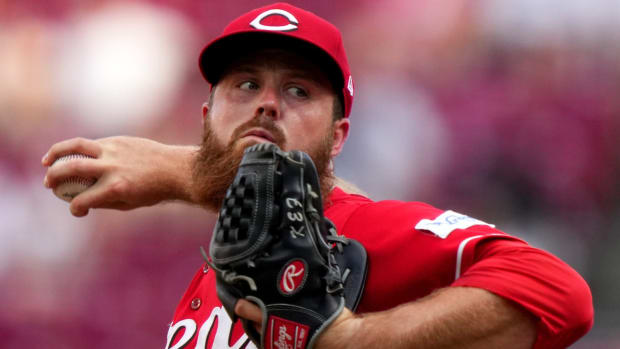 Cincinnati Reds relief pitcher Buck Farmer (46) delivers in the eighth inning of a baseball game between the Seattle Mariners and the Cincinnati Reds, Monday, Sept. 4, 2023, at Great American Ball Park in Cincinnati. The Cincinnati Reds won, 6-3. 